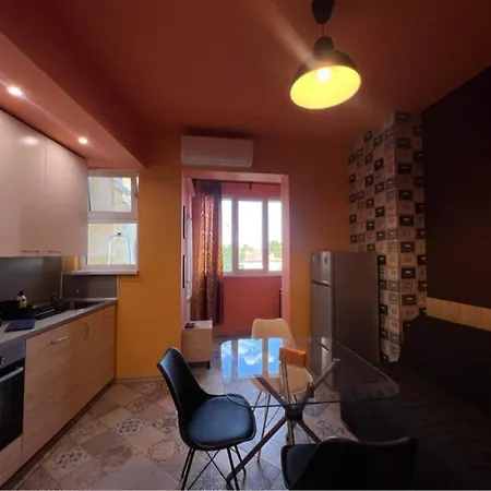 Stylish Orange Flat Center Metro * Sofia