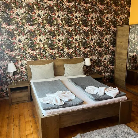 Appartement Stylish Orange Flat Center Metro *