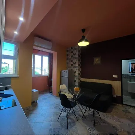 Stylish Orange In Center