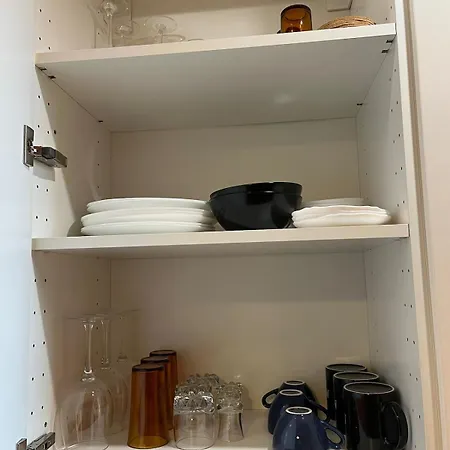 Stylish Orange In Center Apartment *